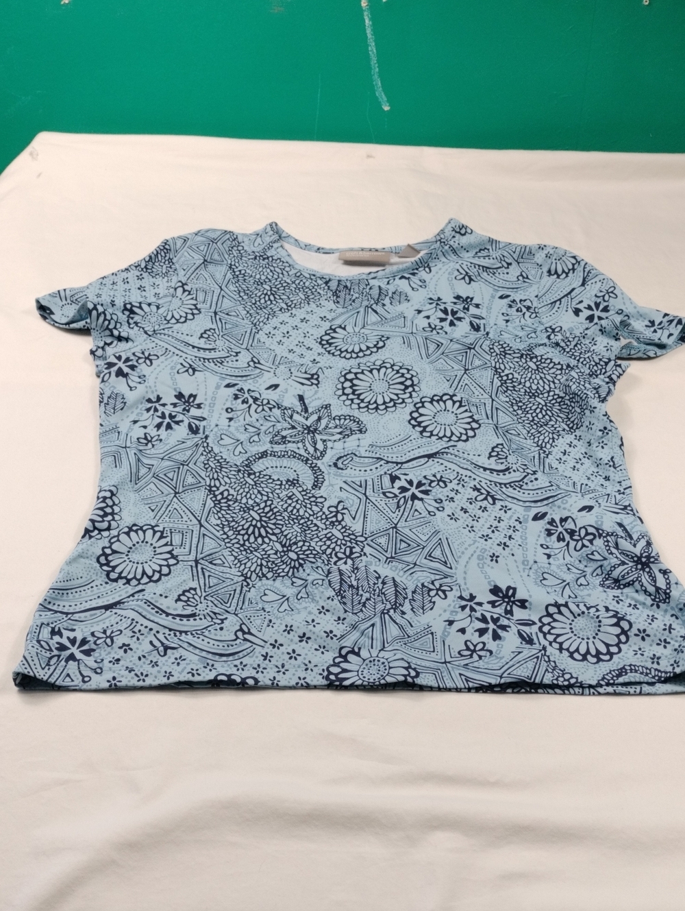 croft & barrow Light Blue Floral-Print Short Sleeve Tee Size PM #31